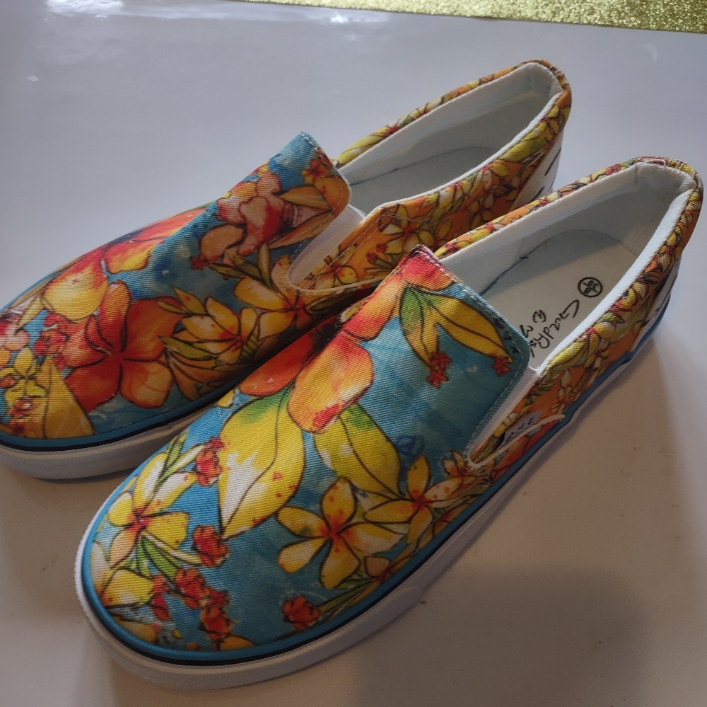Gozdfish women's shoes size 8us